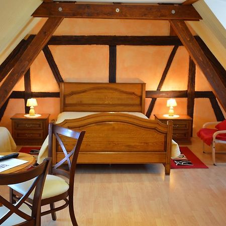 La Grange Du Pape - Annexe De L'Hotel La Ferme Du Pape Егісайм Екстер'єр фото